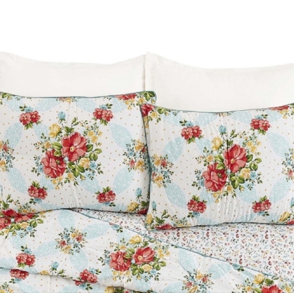 The Pioneer Woman Multi-Color Vintage Floral 2-Piece Cotton King Sham Set - Picture 4 of 5